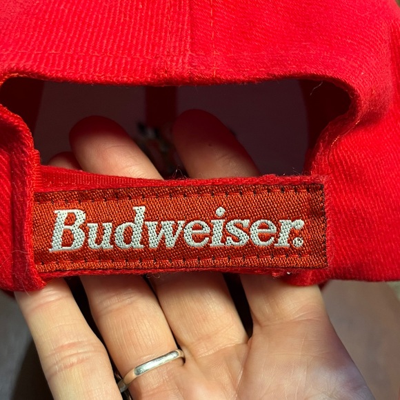 Red Cap - Picture 3 of 4